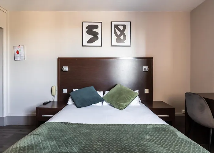 Hotel Bristol Nord Parigi